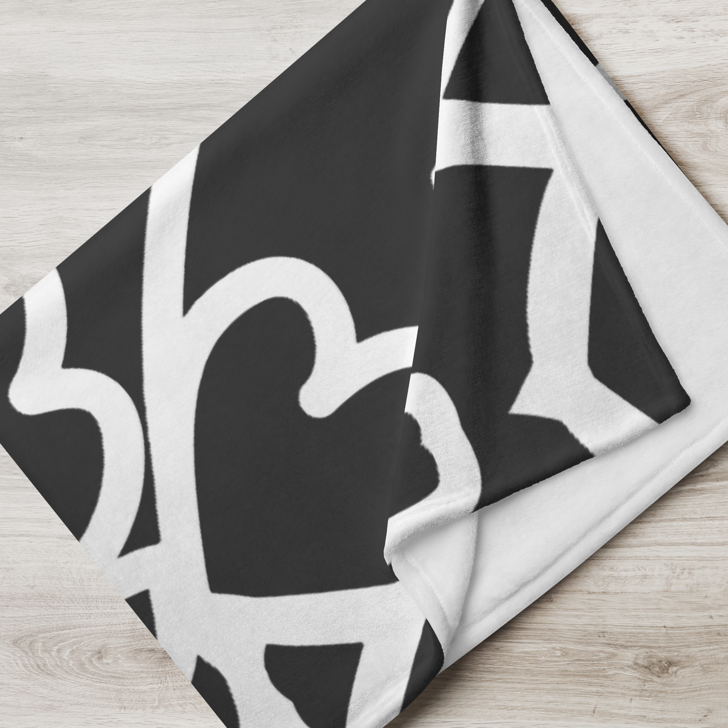 Throw Blanket - Royal Hearts