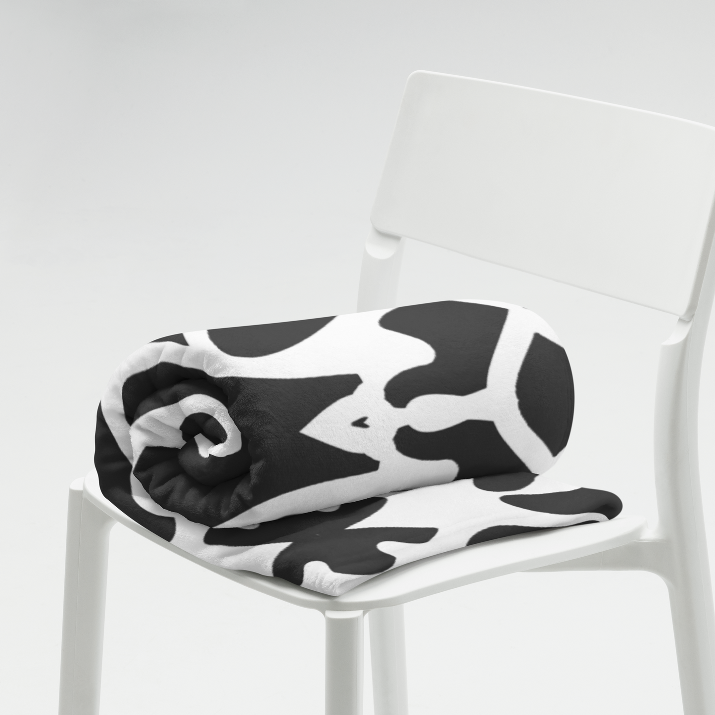 Throw Blanket - Royal Hearts